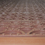 коричневый