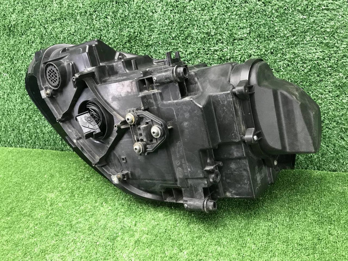 Фара правая Porsche Cayenne 2 958 (2014-2018) LED