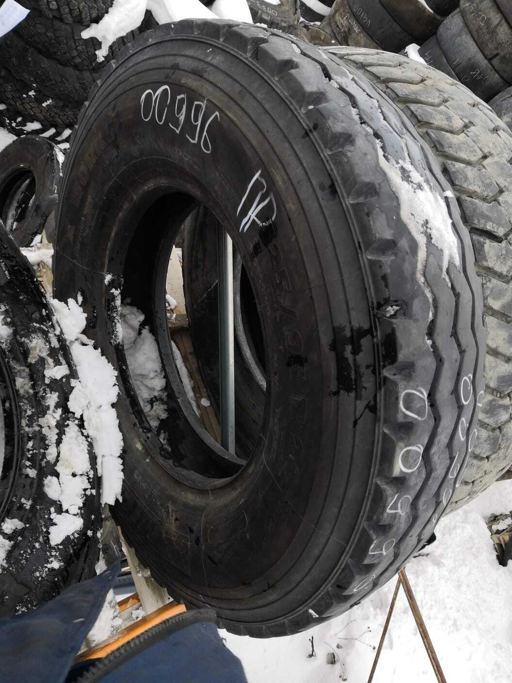 325/95R24 Michelin X WORKS шина б/у