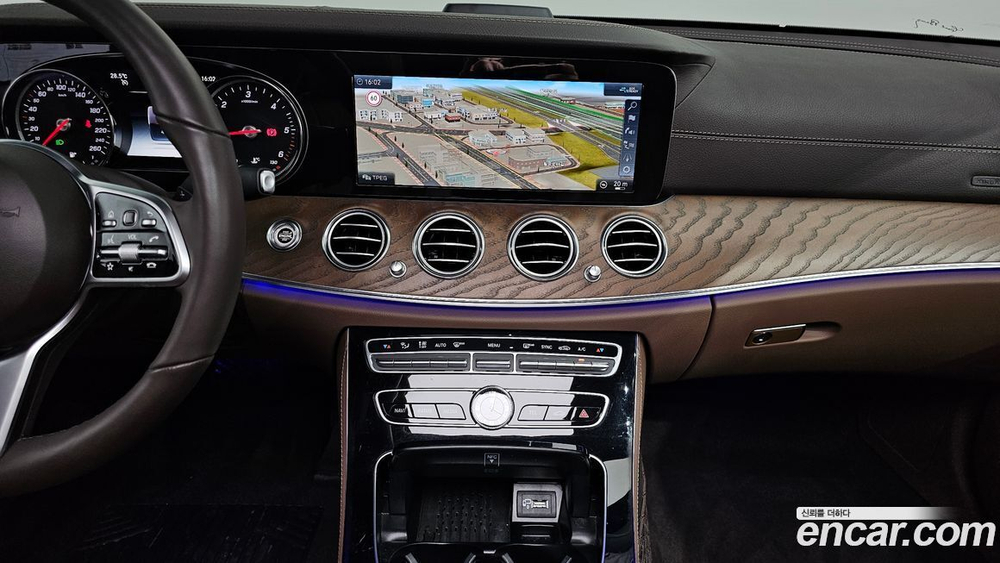 Mercedes-Benz E-Class W213 E220d 4MATIC Exclusive (06.2020)