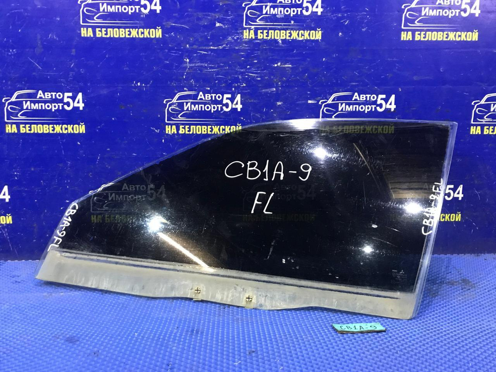 Стекло двери передней левой MITSUBISHI LANCER 1994