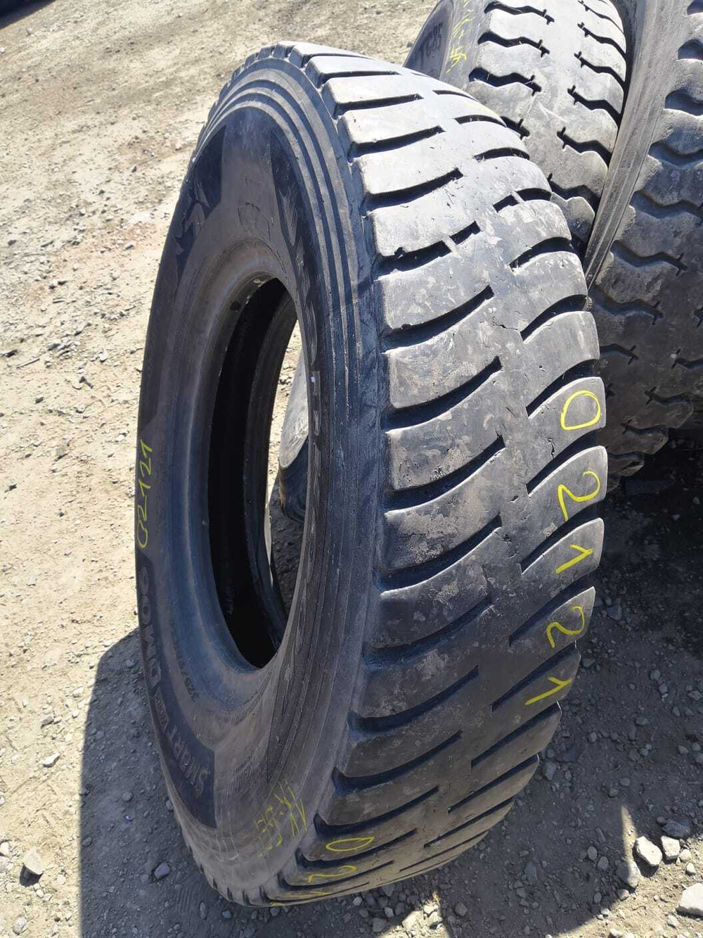 325/95R24 Hankook DM06 шина б/у