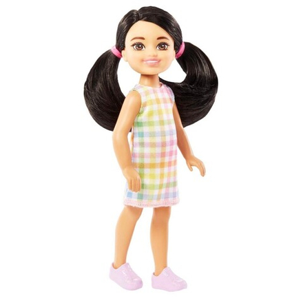 Барби - Кукла Club Chelsea в клетчатом платье HK91 / артикул   DWJ33 HKD91  / GTIN 194735101757