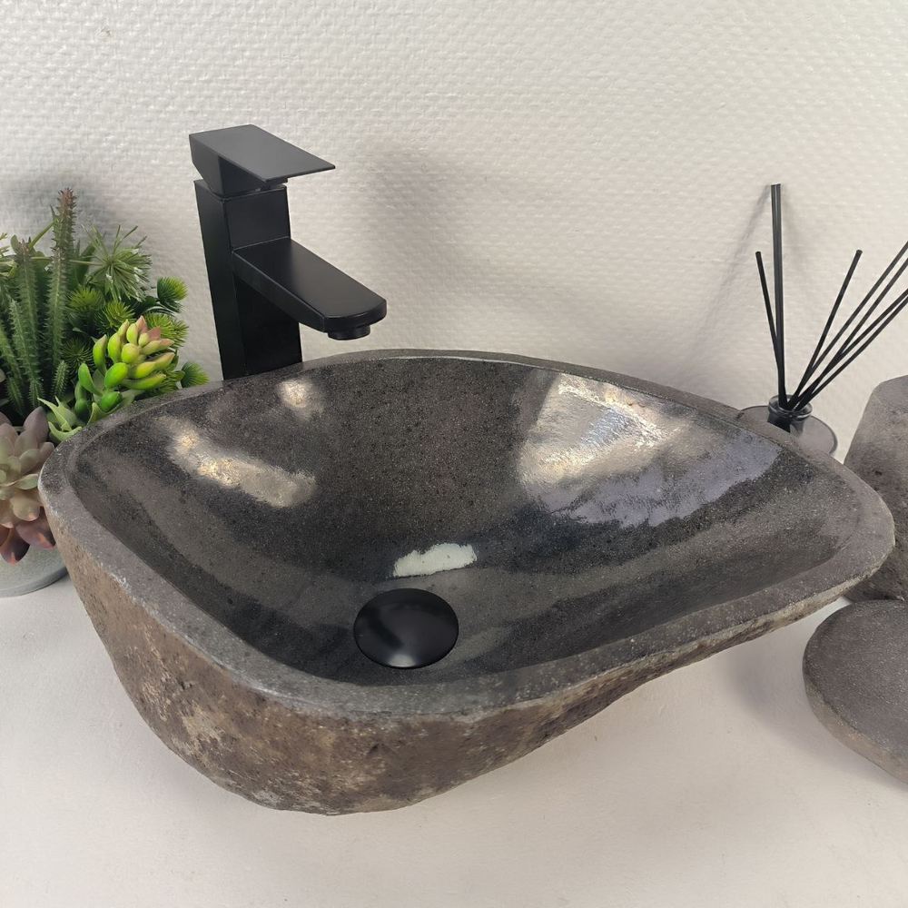 Раковина из речного камня RS-65177 46*32*15 0856