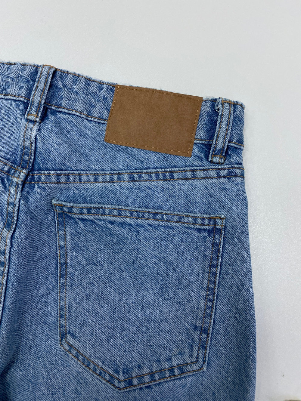 Джинсы Zara