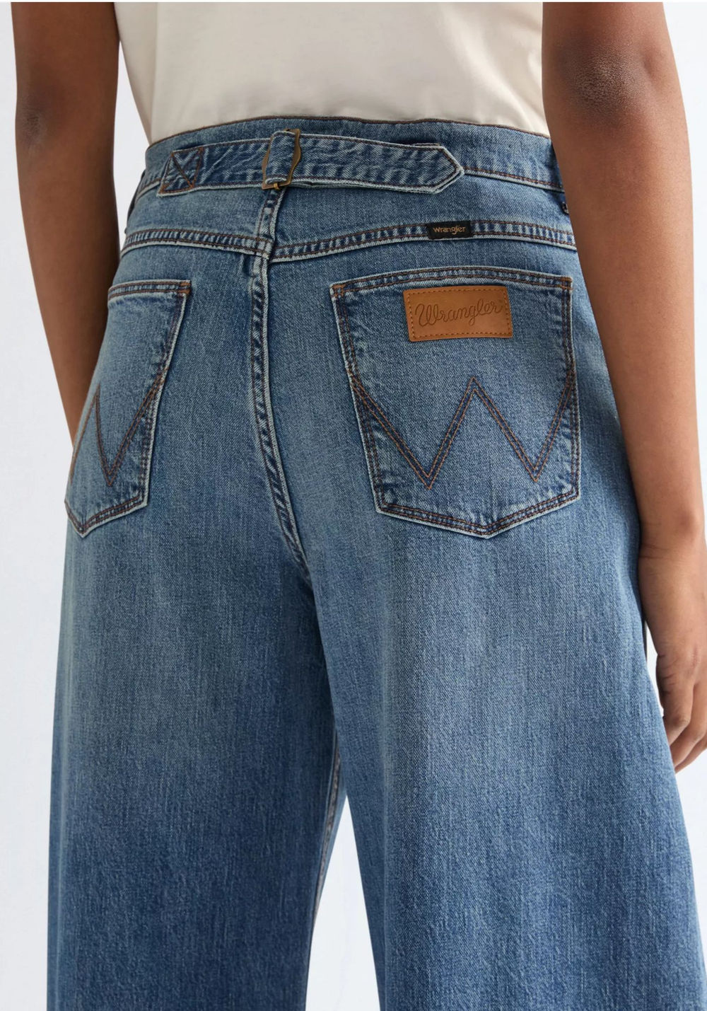 Джинсы женские WRANGLER LR ULTRA BARREL STORMY DUST