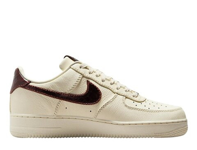 Баскетбольные кроссовки Nike Air Force 1 '07 Beige Shoes