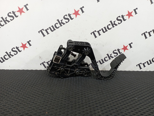 Педаль газа