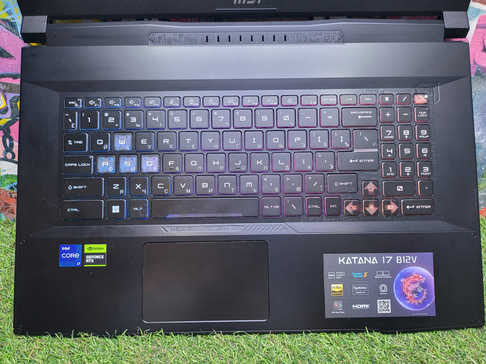 MSI Katana 17 i7-12/RTX4050/144Hz/16Gb/1Tb/B12VEK-267XRU