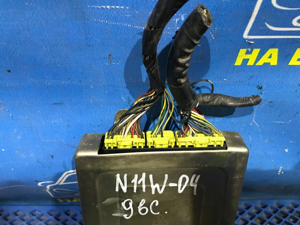 Компьютер двигателя MITSUBISHI RVR 1996