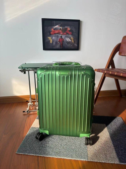 Дорожный чемодан Rimowa
