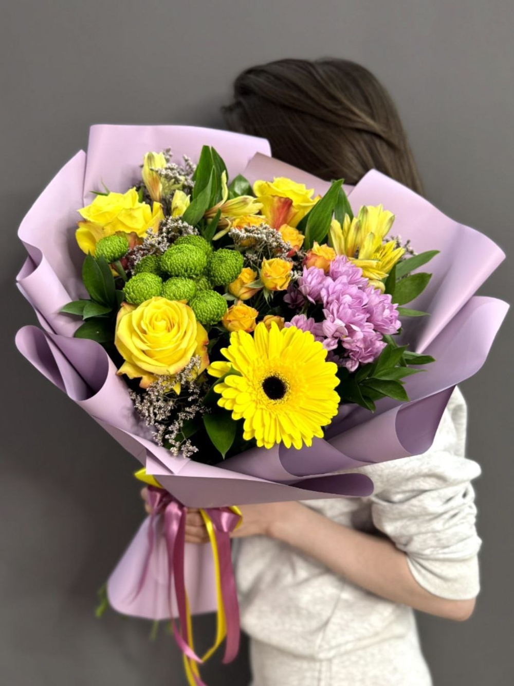 Авторский букет в яркой гамме
