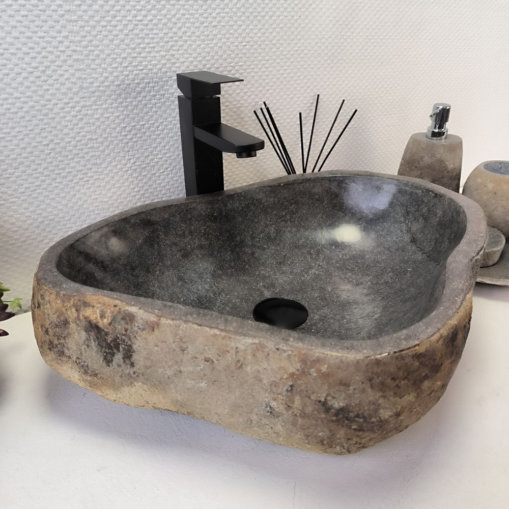 Раковина из речного камня RS63312 (53*41*15) 0122