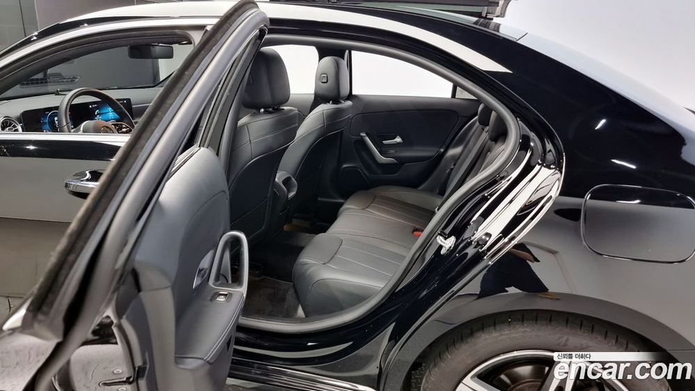 Mercedes-Benz A-Class W177 A250 4MATIC Sedan (09.2020)