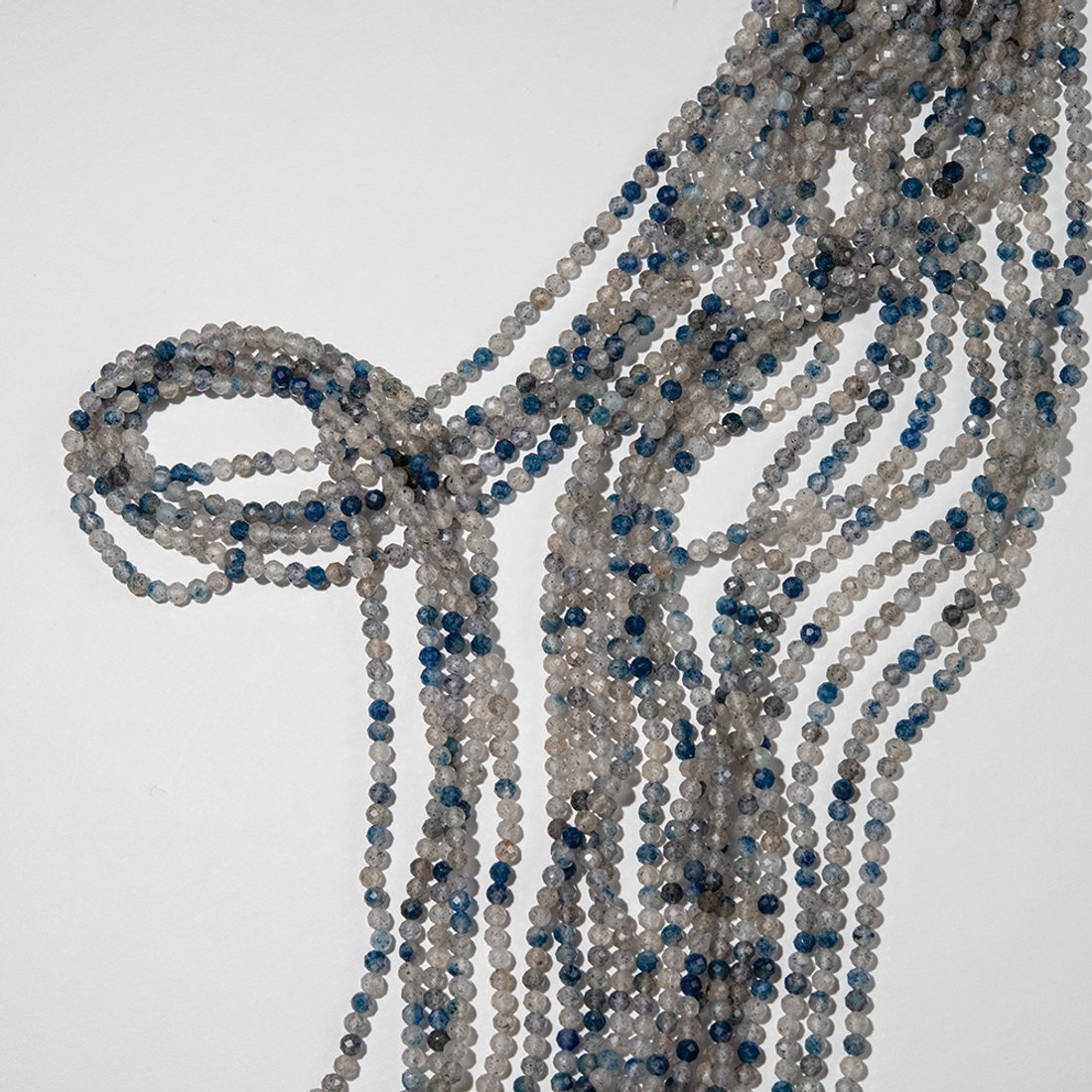 Азурит в граните натуральный, 3,4мм, шар, микроогранка