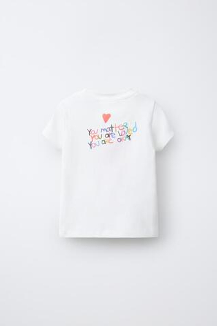 ZARA ФУТБОЛКА С ПРИНТОМ «МЕДВЕЖОНОК», ЖЕЛТОВАТО-БЕЛЫЙ