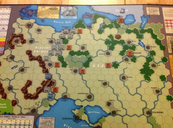 Настольная игра "Ни шагу назад. Базовая игра"