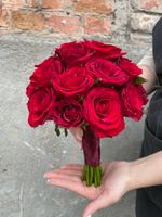 Свадебный букет из одноголовых роз