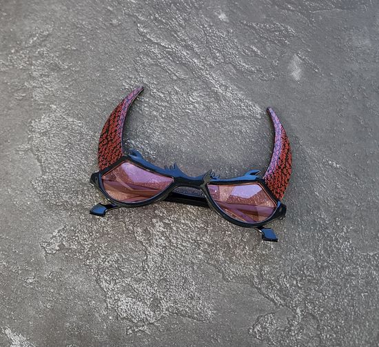 Очки Черт жёлтые с зелёным