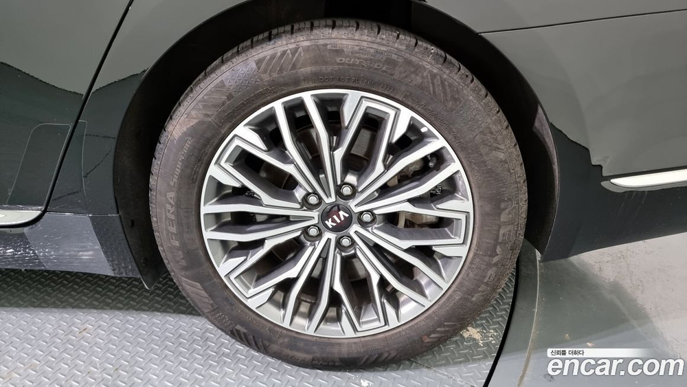 Kia The K9 (Quoris/K900) 3.8 GDI AWD (10.2020)