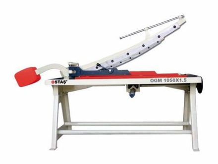Сабельная гильотина Ostas OGM 1050