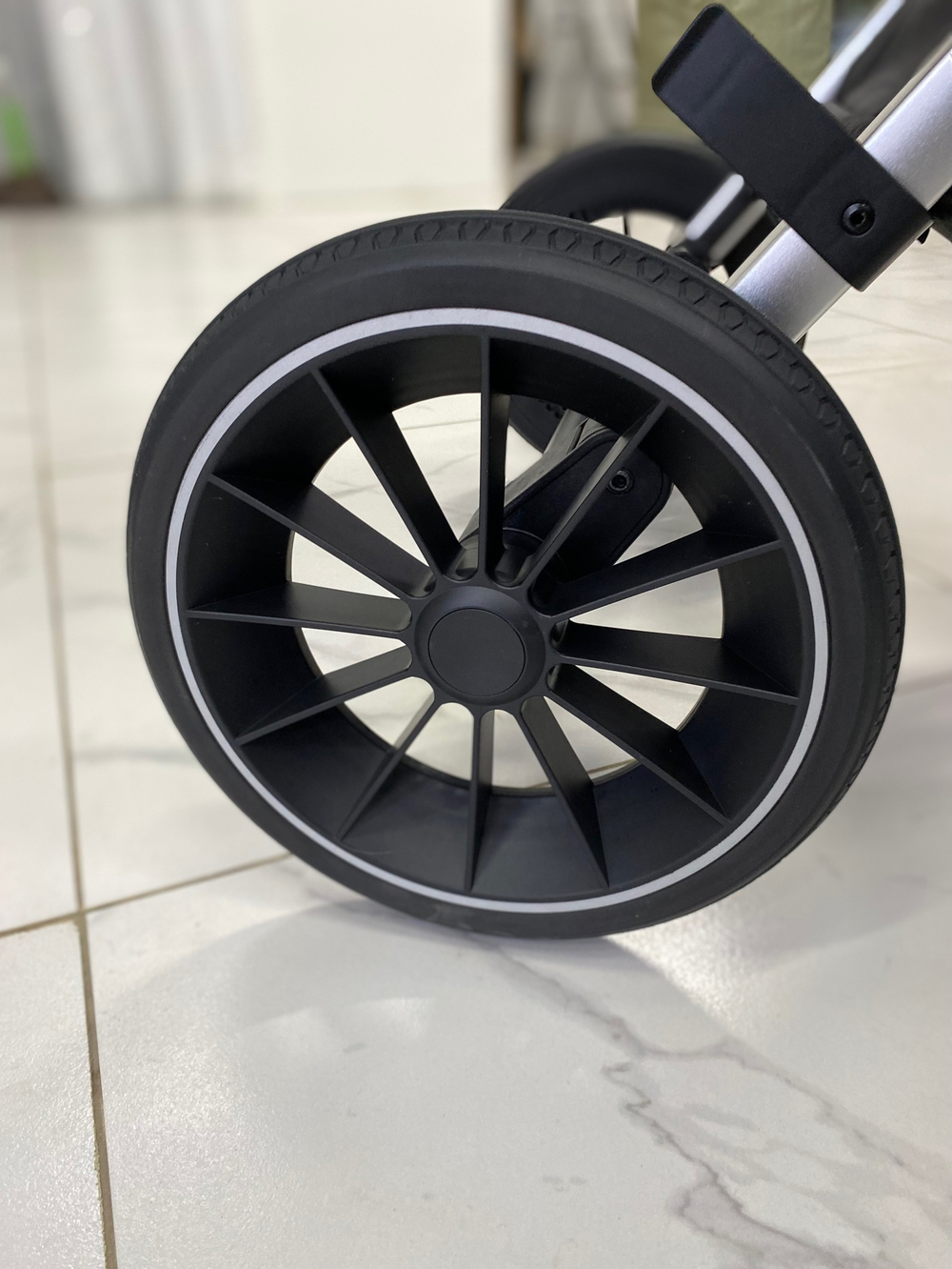 Модульная коляска 2 в 1 luxmom 750 Черный