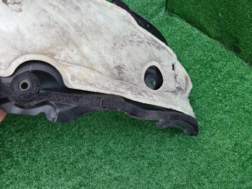 Подкрылок передний правый Land Cruiser 200 (15-21)