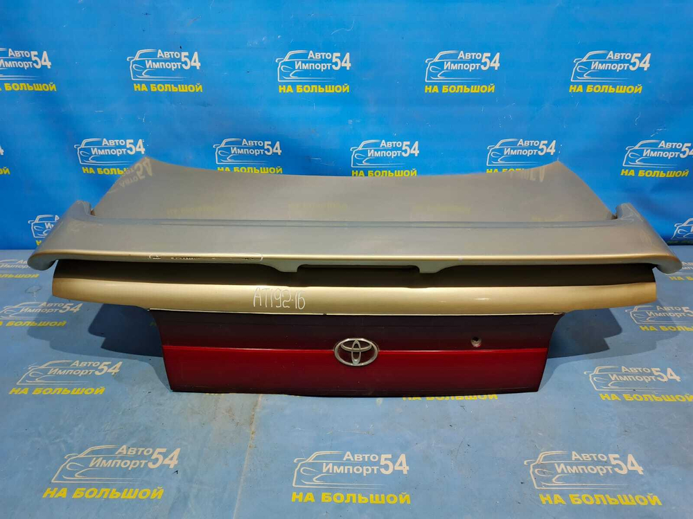 Крышка багажника TOYOTA CARINA 1993