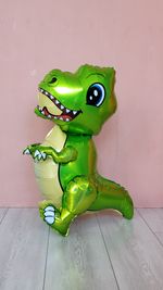 К Ходячая Фигура Маленький динозавр Зеленый 30''/76 см (воздух)