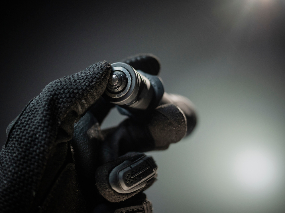 Тактический фонарь Armytek Predator Pro Magnet USB (теплый свет)