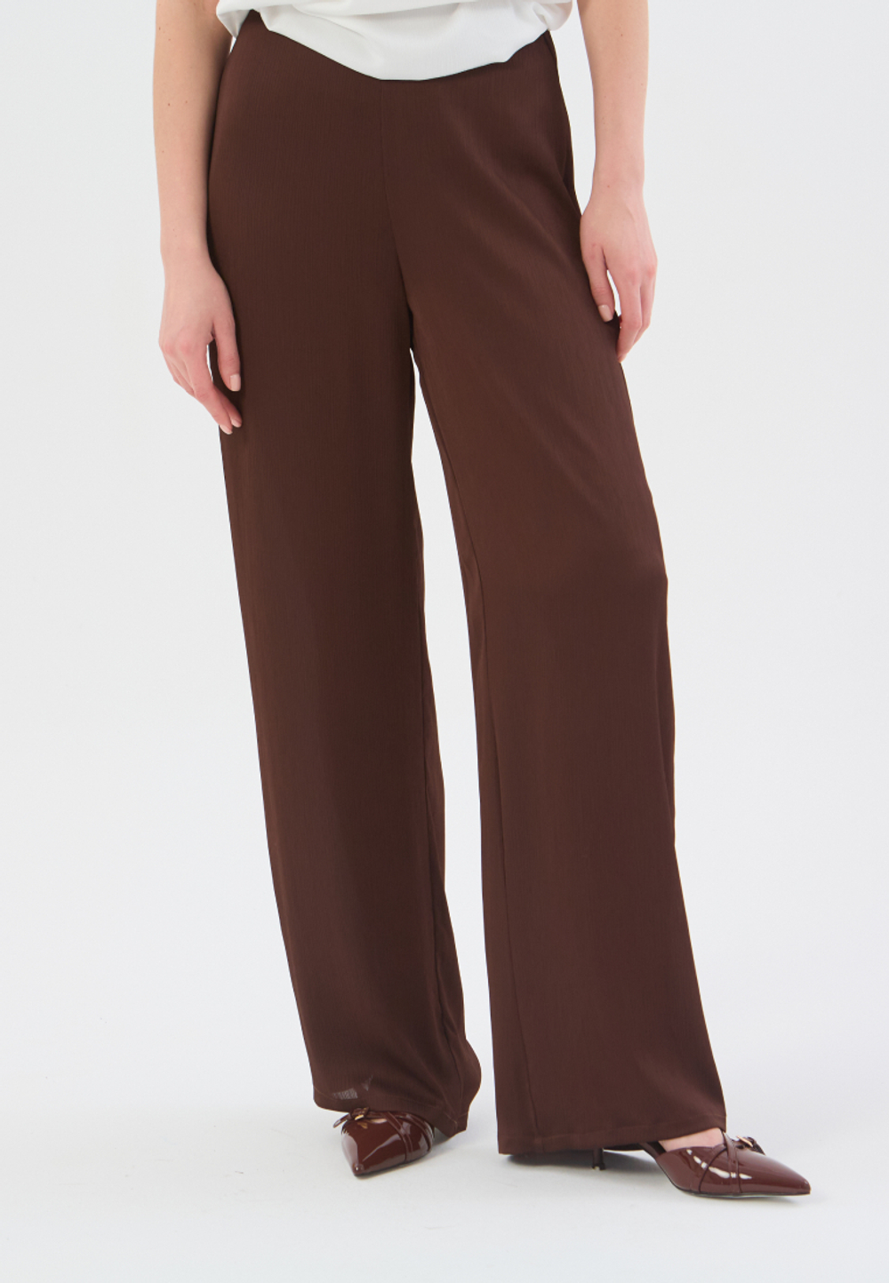 Брюки жатка летние на резинке коричневые