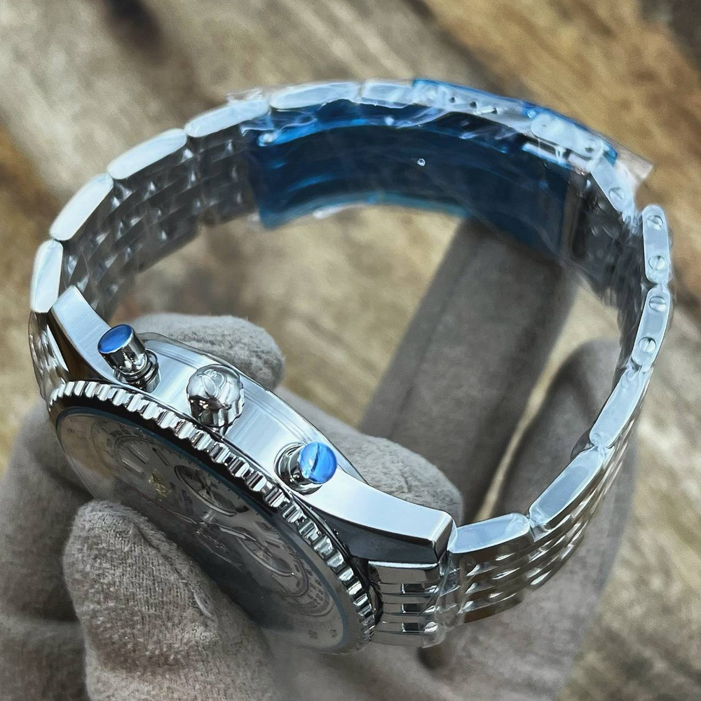 Часы Breitling