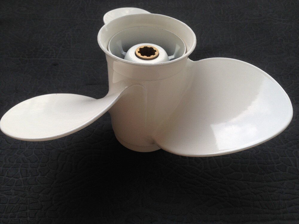 Винт Yamaha для лодочных моторов Yamaha, Honda, Mercury, шаг 9, диаметр 9 1/4, белый, 63V459451000