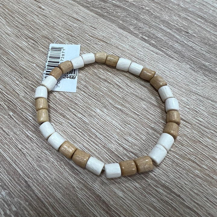 Браслет Фенька бусина через 2, цвет молочный, светло-коричневый, дерево