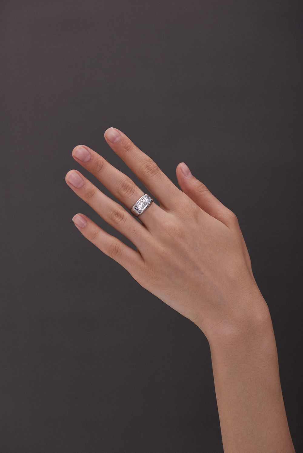 Кольцо 7 Crystals с топазом и хризолитом