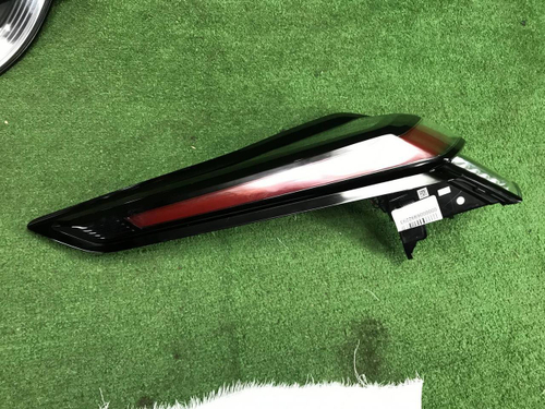 Фонарь правый внешний Zeekr 001 (2021-н.в.)