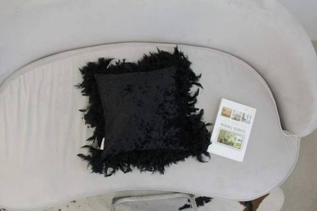 Наволочка 40х40 Sofi De MarkO Бурлеск черная