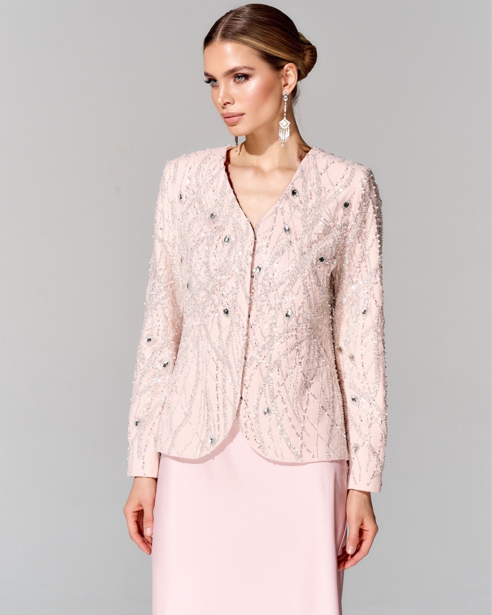 Жакет с вышивкой ручной работы