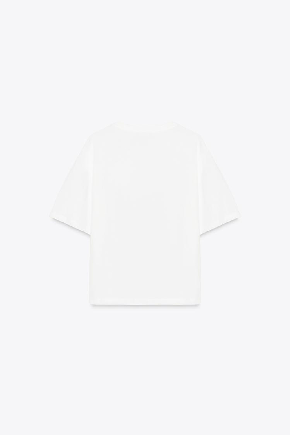 ZARA ФУТБОЛКА С ОБЪЕМНЫМ ЦВЕТКОМ, БЕЛЫЙ
