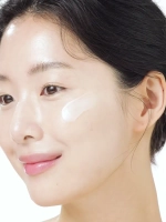 Celimax Осветляющий крем для выравнивания тона Pore Dark Spot Brightening Cream 35 мл