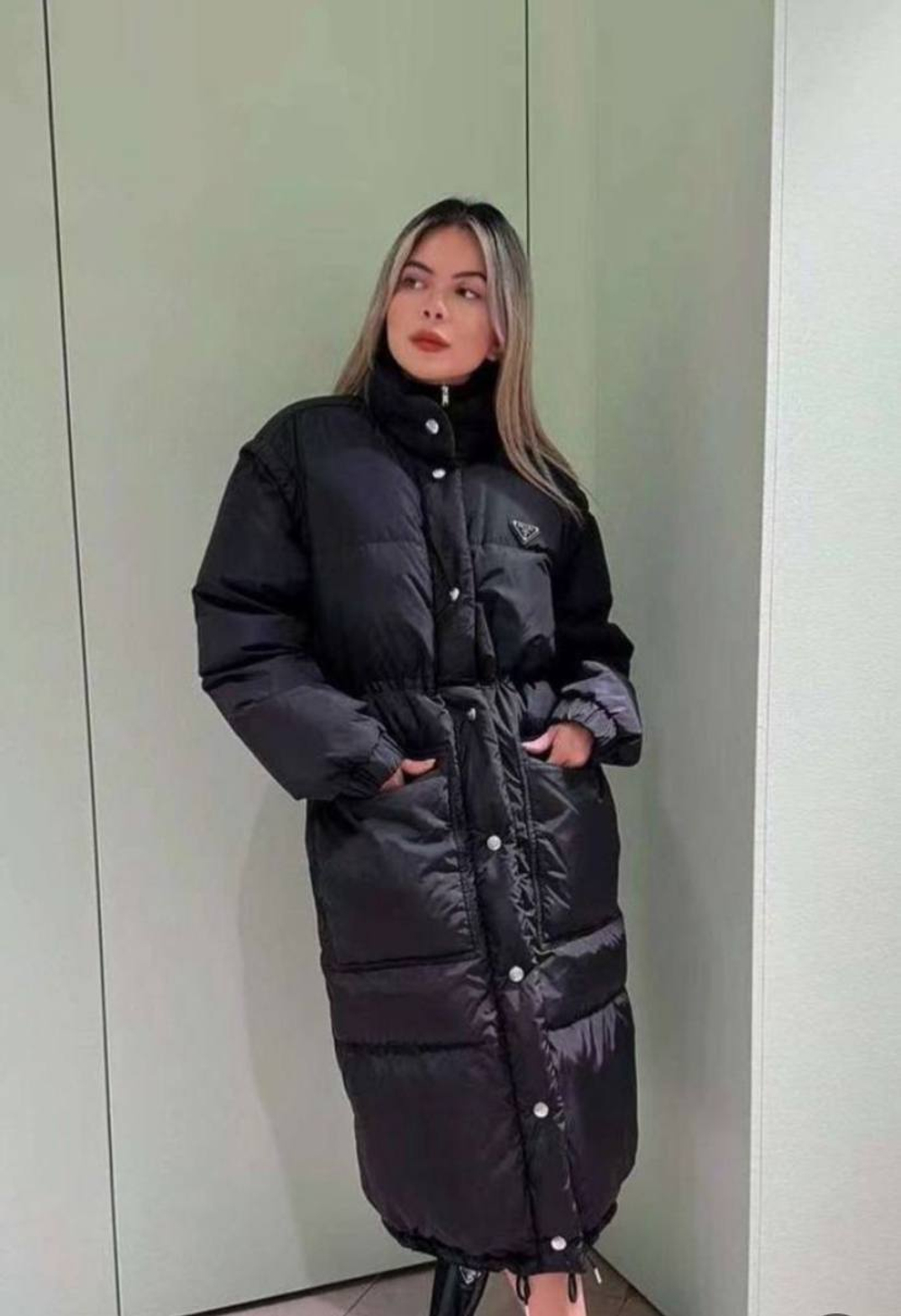 Пуховик Prada