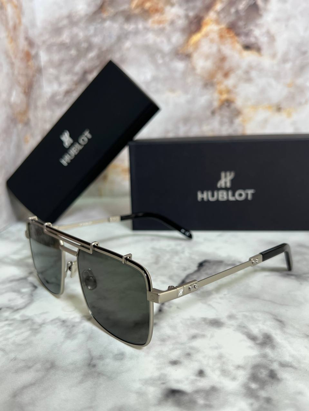 Солнцезащитные очки Hublot