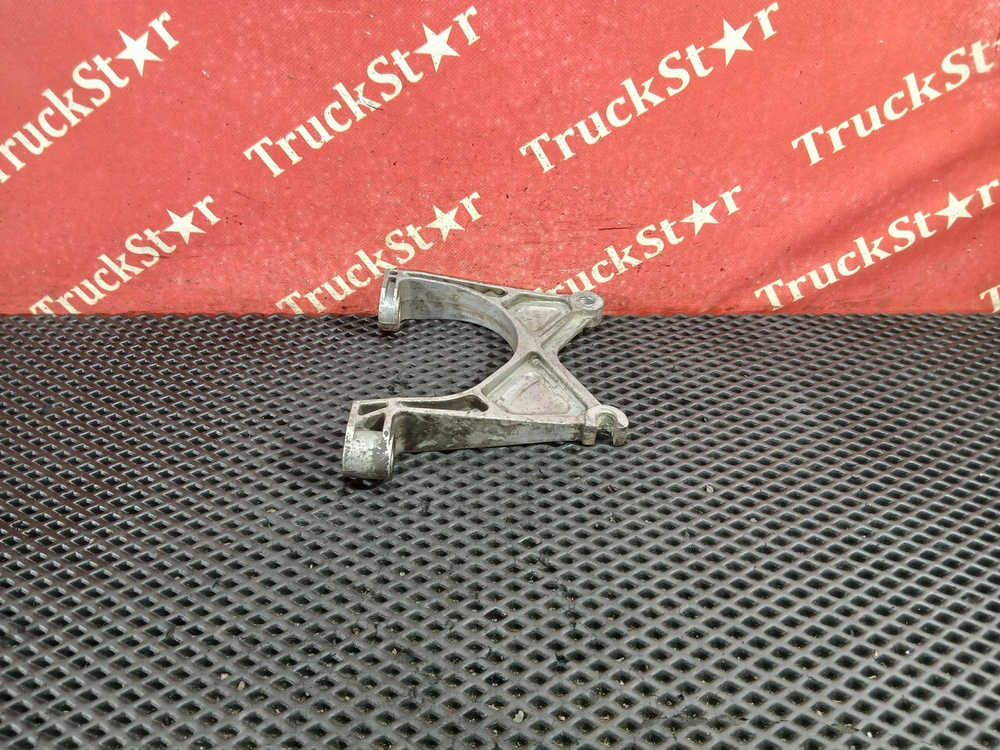 Кронштейн корпуса воздушного фильтра