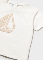 футболка с шортами и панамкой