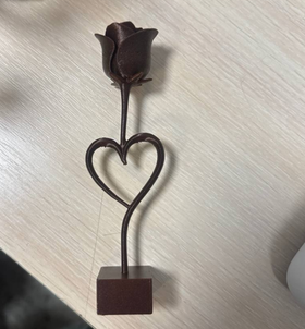 Роза вечной любви