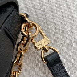 Louis Vuitton Favorite