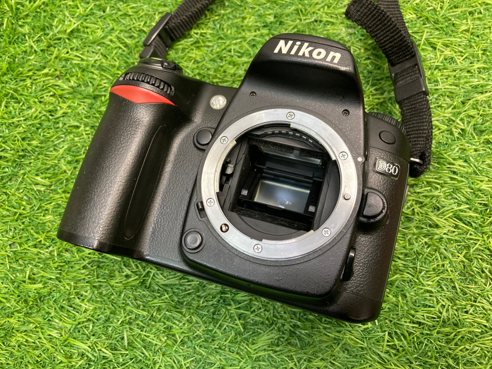 Nikon D80 83.000 кадров