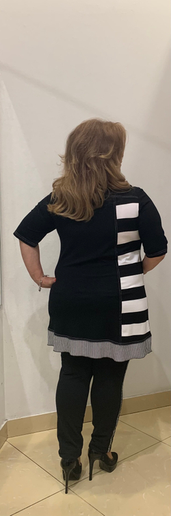 Нарядный черный блузон-туника с белыми вставками