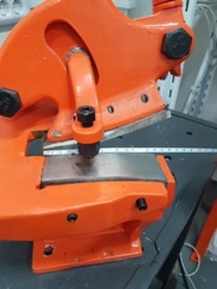 Электромеханическая гильотина Inanlar IMS 2560x4