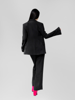 Костюм Lefon из пиджака с разрезами на рукавах и брюк с разрезами внизу